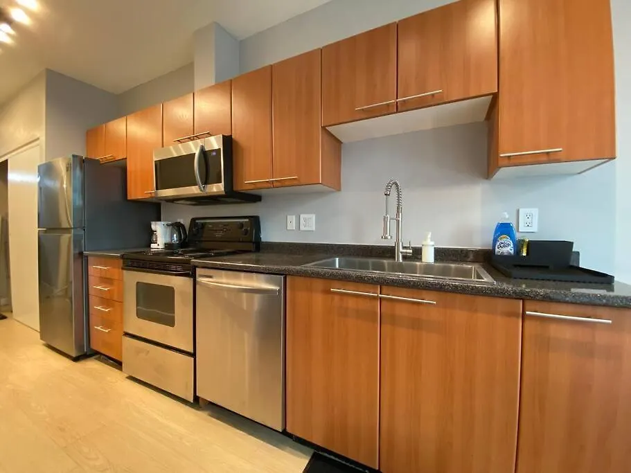 Entire Condo In Heart Of Downtown Vancouver Apartment